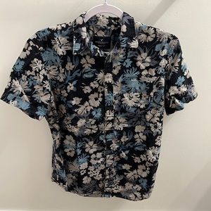 American Eagle Men’s Seriously Soft Short Sleeve Button-Up - Floral Blue